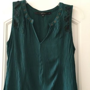 Fun 2 Fun Sleeveless Blouse